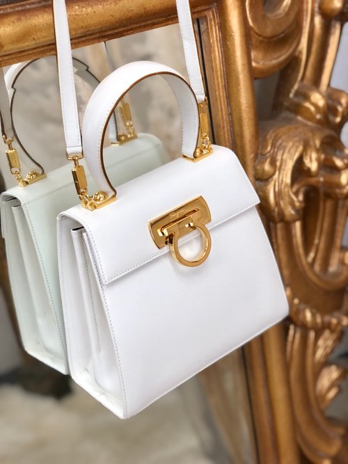 日本直送 名牌中古包 】Salvatore Ferragamo フェラガモ