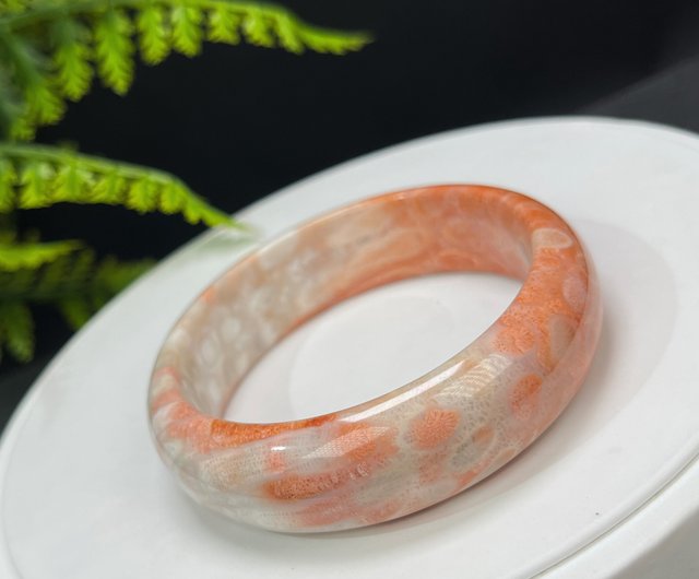 優質漸變粉白珊瑚玉手镯56MM 冰潤玉化檸檬片鳳尾紋熱情活力
