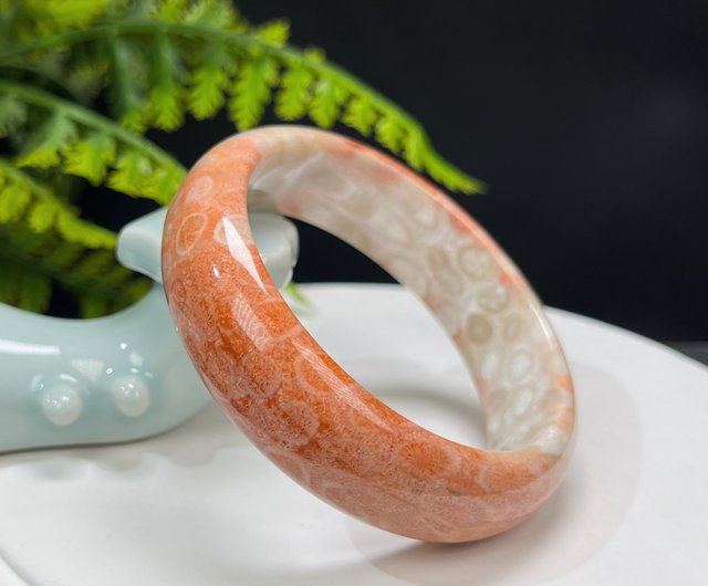 優質漸變粉白珊瑚玉手镯56MM 冰潤玉化檸檬片鳳尾紋熱情活力