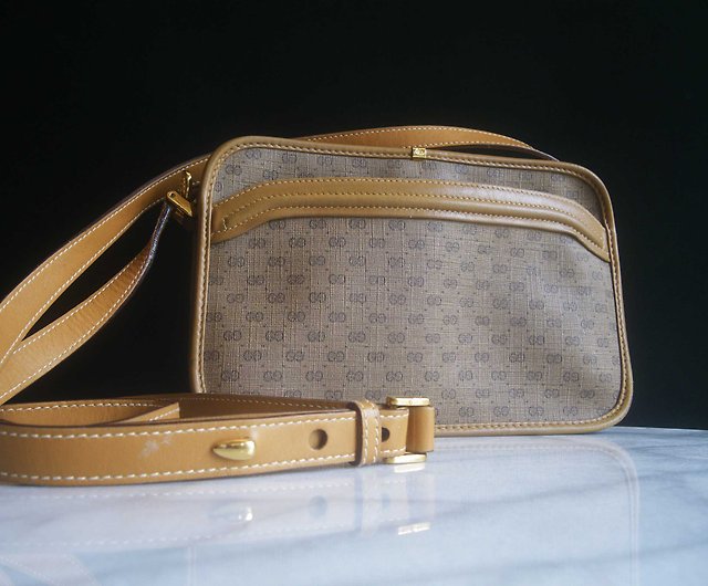 OLD-TIME] Early second-hand old bags Italian-made GUCCI shoulder bag - Shop  OLD-TIME Vintage & Classic & Deco Messenger Bags & Sling Bags - Pinkoi