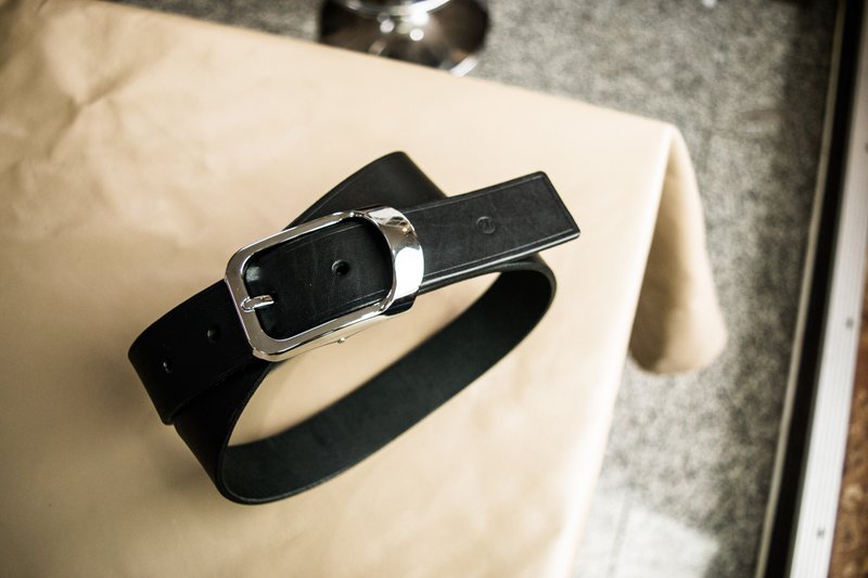 Leather belt 義大利植鞣革手工皮帶 黑色紳士腰帶 男女適用 - 皮帶/腰帶 - 真皮 黑色