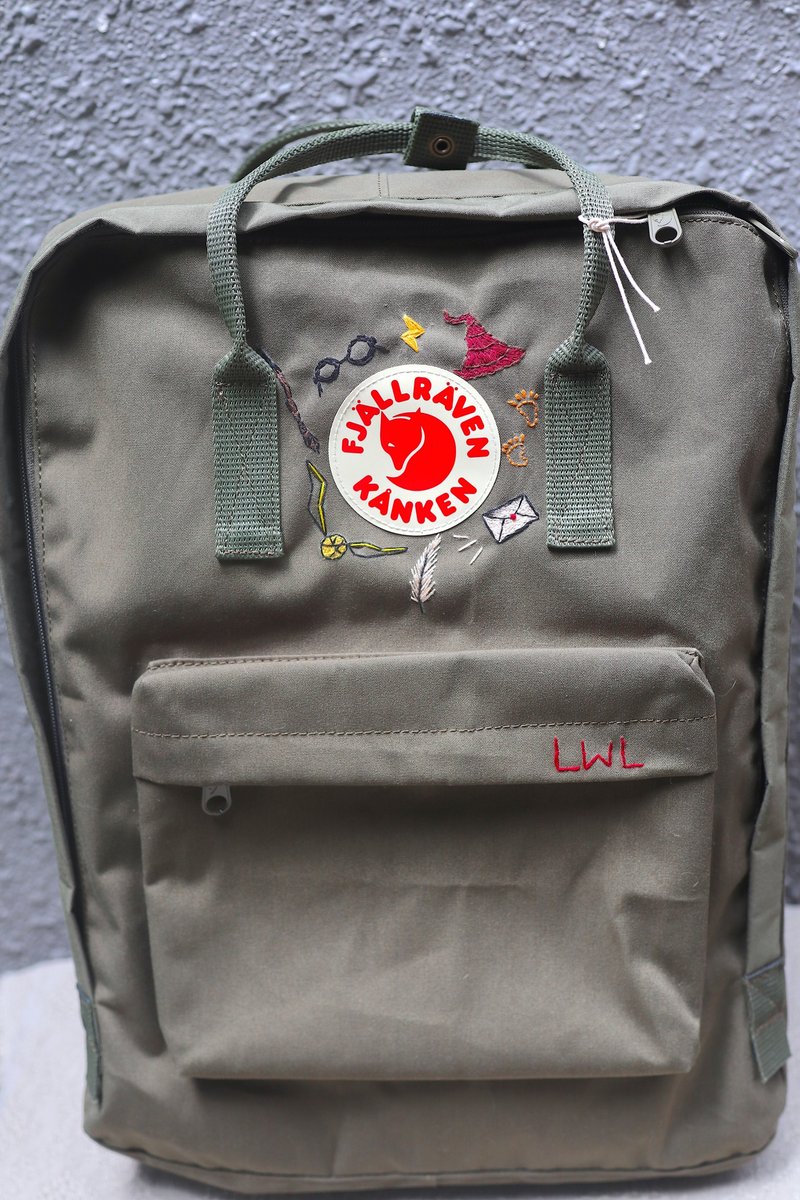 Liberty theme--kanken army green bag--handmade embroidery custom - กระเป๋าเป้สะพายหลัง - วัสดุกันนำ้ สีเขียว