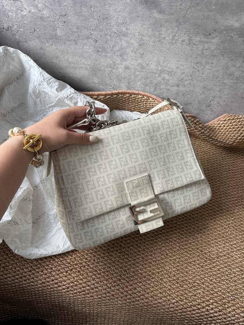 中古包 Fendi 芬迪 Maxi Mamma 白色鏈條法棍包 - 手提包/手提袋 - 其他材質 白色