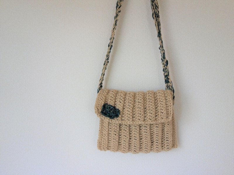 yuoworks / shoulder bag / for girl /made of jute yarn / handknit - 側背包/斜背包 - 棉．麻 綠色