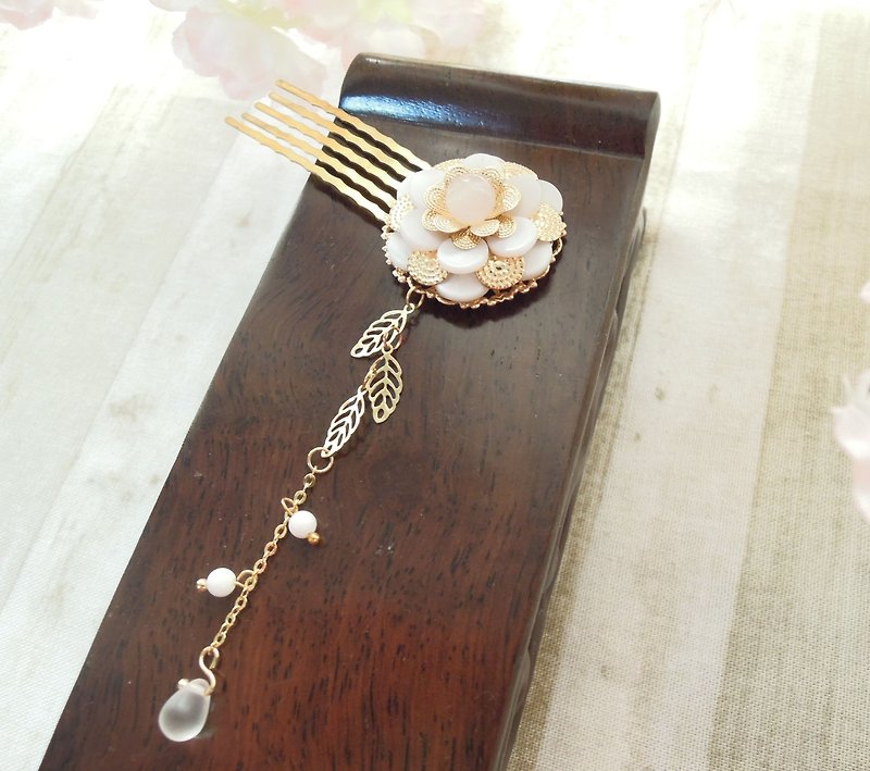 Tooyunge-Snowtime Camellia Classical Chinese Style Hair Comb and Hairpin - Hair Accessories - Other Metals 