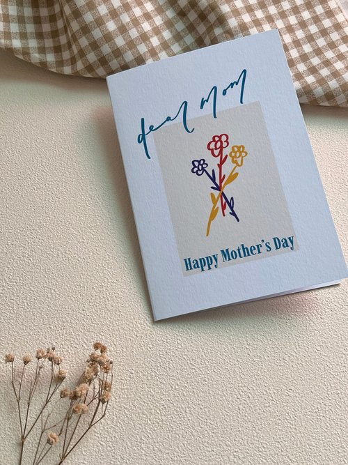 玄手寫｜Shan Lettering 母親節卡片 Dear Mom 手寫字風格小花卡片