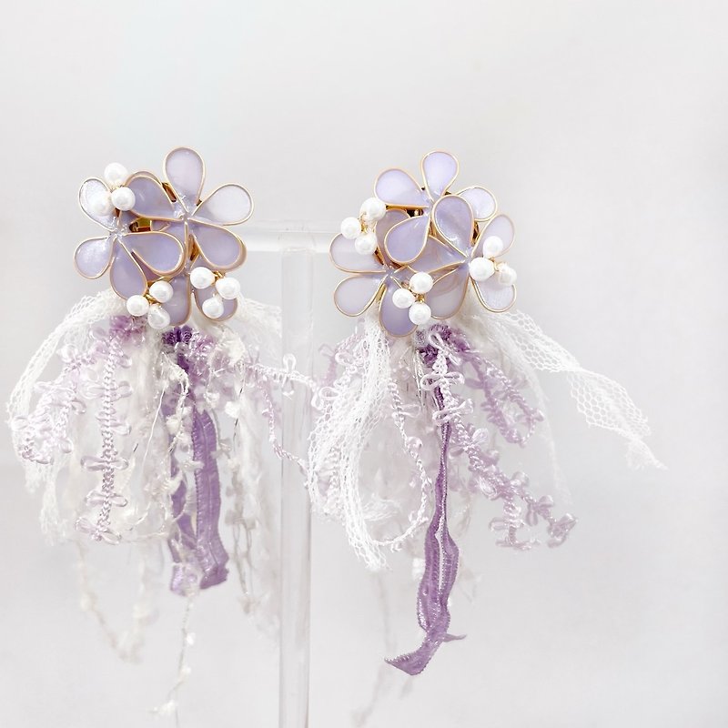 Purple snowflake yarn earrings - ต่างหู - วัสดุอื่นๆ สีม่วง