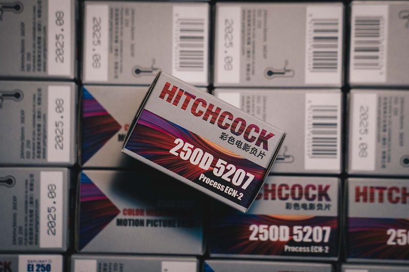 希區柯克 Hitchcock 250D 5207 彩色底片 電影底片 135底片/36張 - 相機/拍立得 - 其他材質 黑色