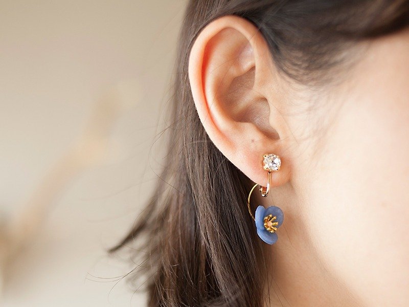 Bijou and flower backcatch earrings / earrings (blue) - ต่างหู - กระดาษ สีน้ำเงิน