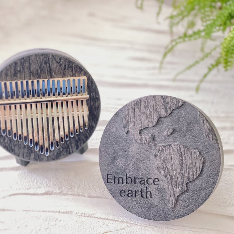 Embrace the earth and regenerate kalimba from sea waste - กีตาร์เครื่องดนตรี - วัสดุอีโค 