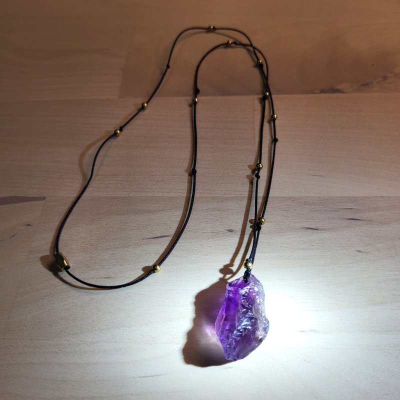 •Explore• Amethyst Band Pyramid Necklace with Bronze Accents - สร้อยคอ - คริสตัล สีม่วง