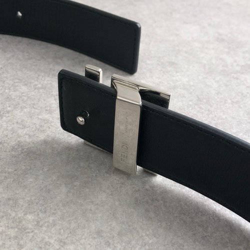日本直送 名牌中古包 】FENDI フェンディ ベルト ブラック