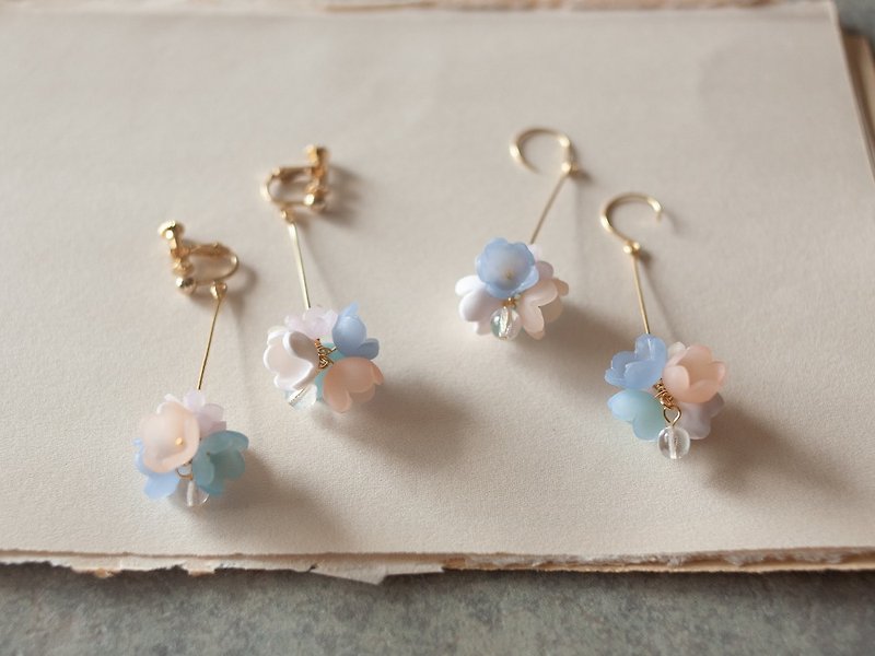 黏土 耳環/耳夾 多色 - Flower ball earrings / earrings / pale tone