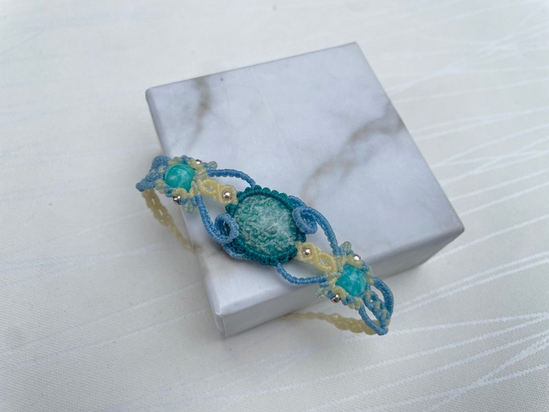 221119 Macrame South American Wax Thread Stone Bracelet - สร้อยข้อมือ - เครื่องประดับพลอย สีเขียว