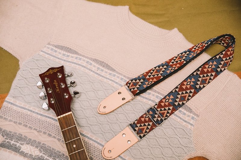 Smiling Guitar Strap // Christmas Socks // Guitar strap - Guitar Accessories - Other Materials 
