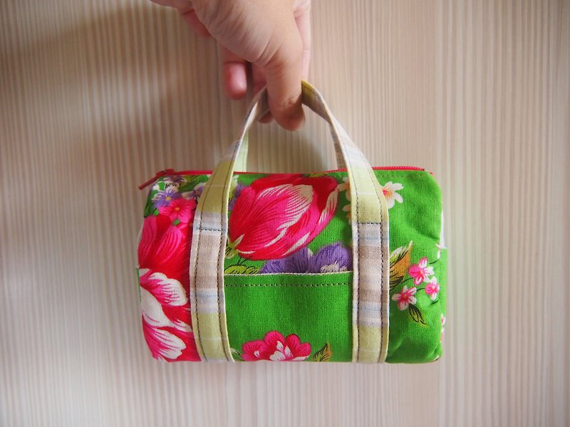 Hakka peony green cloth - Small Boston Art Cosmetic / Travel admission package / Pencil / portable purse - Toiletry Bags & Pouches - Cotton & Hemp Green