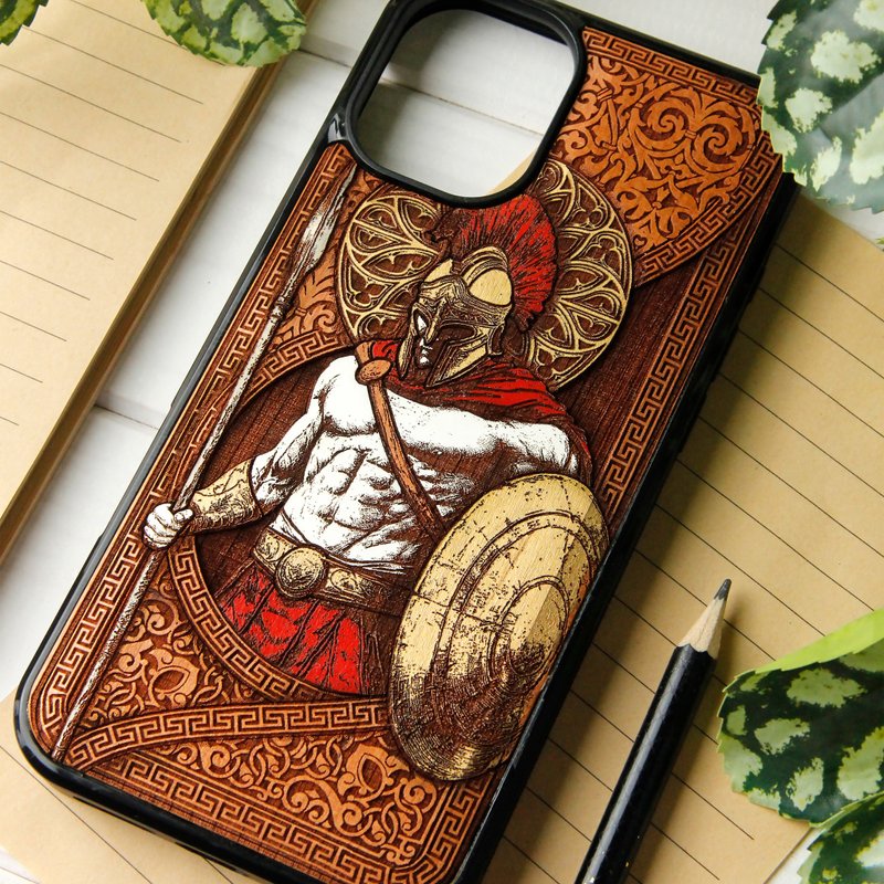 Spartan Recolored 2 -  Phone case wood laser engraved + hand painting - 手機殼/手機套 - 木頭 咖啡色