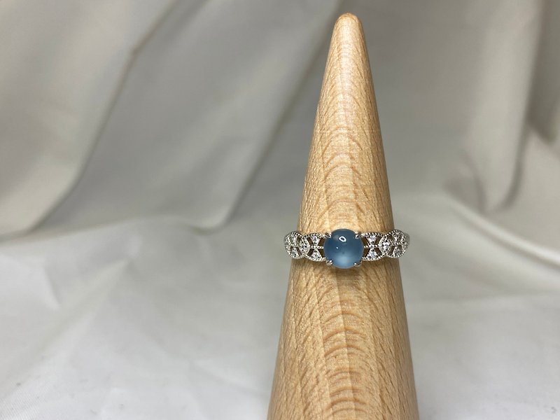 Ice Glass Blue Egg Lace Style Leaf Sterling Silver Plated 18k Ring - แหวนทั่วไป - เครื่องประดับ สีน้ำเงิน
