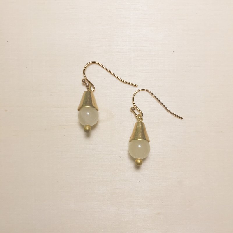 Light Topaz Short Tapered Earrings - Earrings & Clip-ons - Jade Yellow