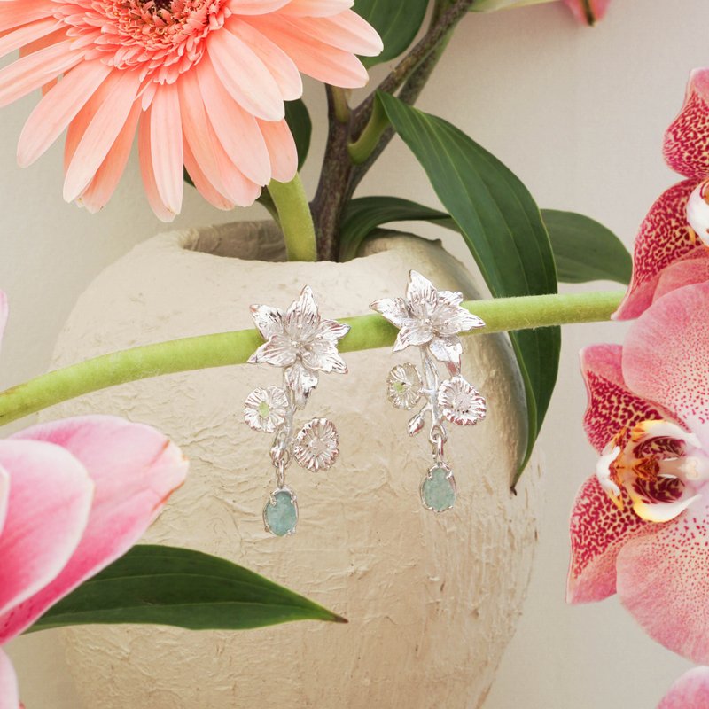 Garden of Flowers Earrings - 耳環/耳夾/耳骨夾 - 半寶石 金色