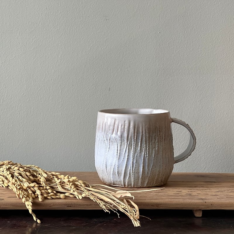 Wandering coffee cup - Mugs - Pottery 