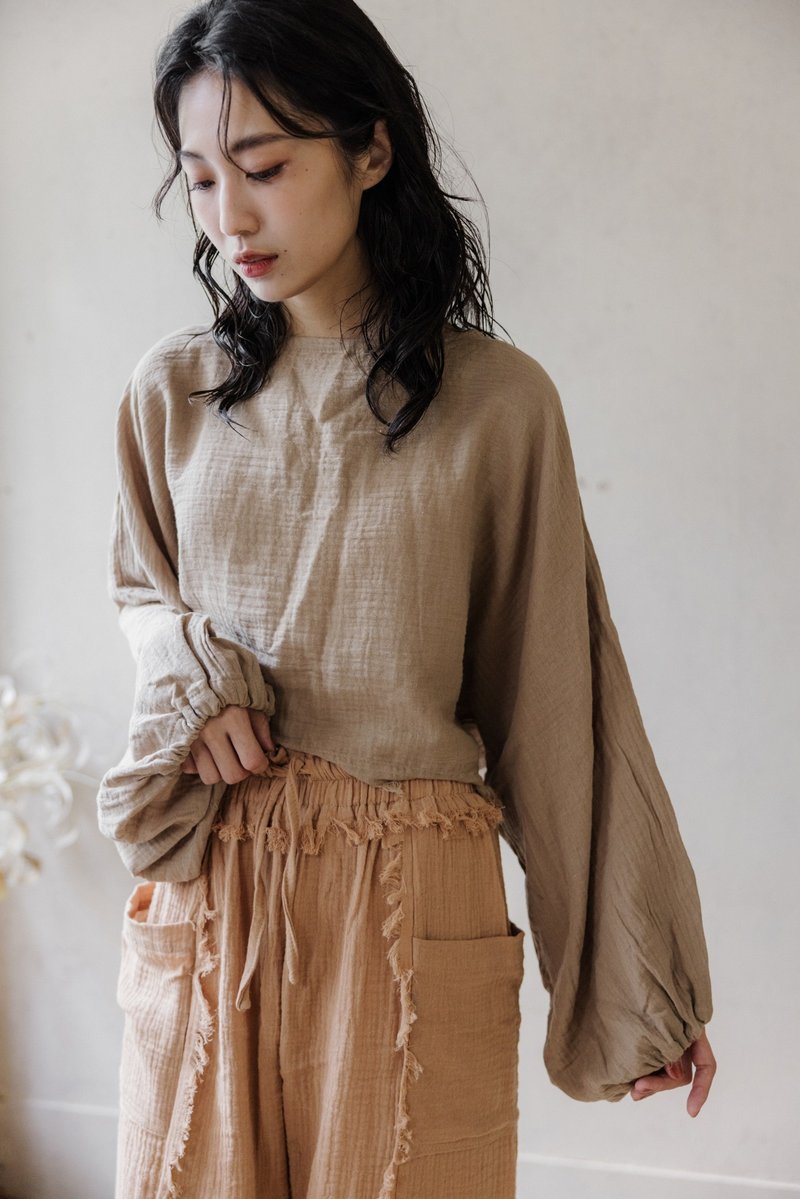 Chiang Mai double-layer cotton yarn round neck lazy short top_Milk Tea - เสื้อผู้หญิง - ผ้าฝ้าย/ผ้าลินิน สีกากี