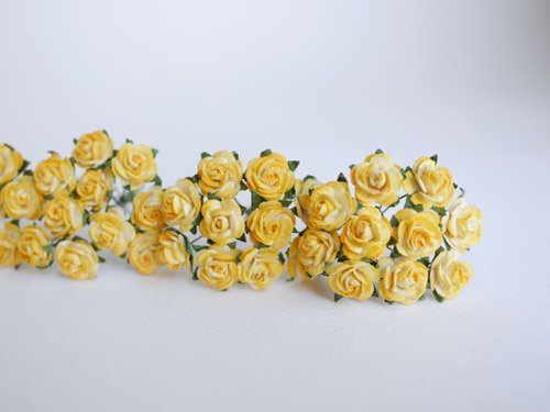 makemefrompaper Paper Flower, DIY 100 pieces rose supplies, size 1.5 cm., yellow brush colors.