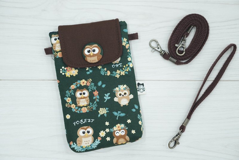 Dual-purpose large mobile phone bag dark green big-eyed owl x coffee - กระเป๋าใส่เหรียญ - ผ้าฝ้าย/ผ้าลินิน สีเขียว