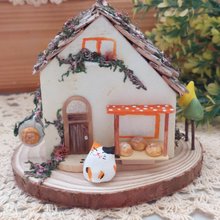 ポロパンを売る小さな猫/小屋/木造住宅/猫