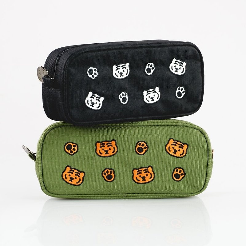 Lying Fat Tiger embroidery pencil case/storage bag (two colors in total) - กล่องดินสอ/ถุงดินสอ - เส้นใยสังเคราะห์ 