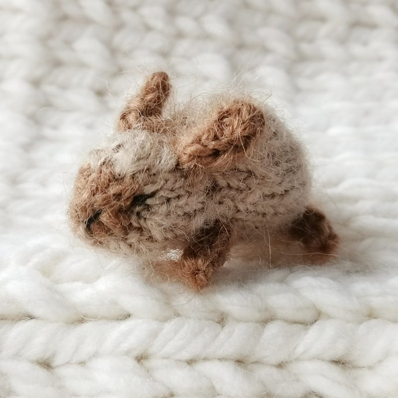Mini tiny rabbit knitting pattern. Only English PDF. - 手工藝教學/工具書 - 其他材質 