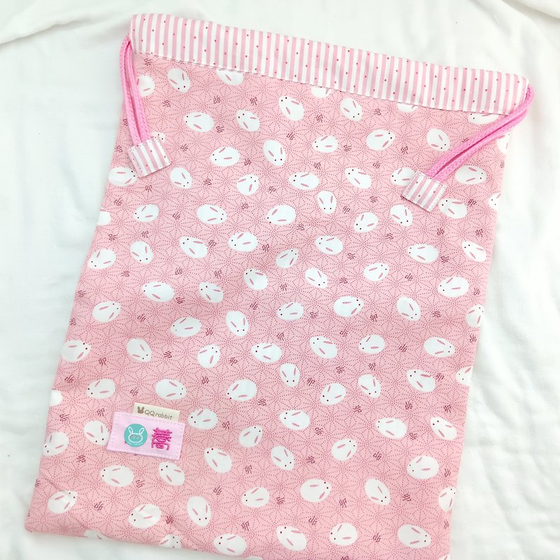 ネーム刺繍無料。ピンクバニー - 2 つのスタイルが利用可能です。巾着バッグ おむつバッグ 衣類バッグ - マザーズバッグ - コットン・麻 ピンク