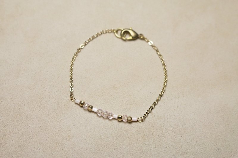 // light pink tea glass crystal brass bracelet - Bracelets - Glass Pink