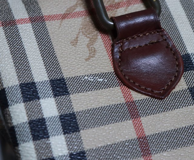 Burberry Black Beige Nova Check on Studs Canvas Leather Boston Bag – OPA  Vintage