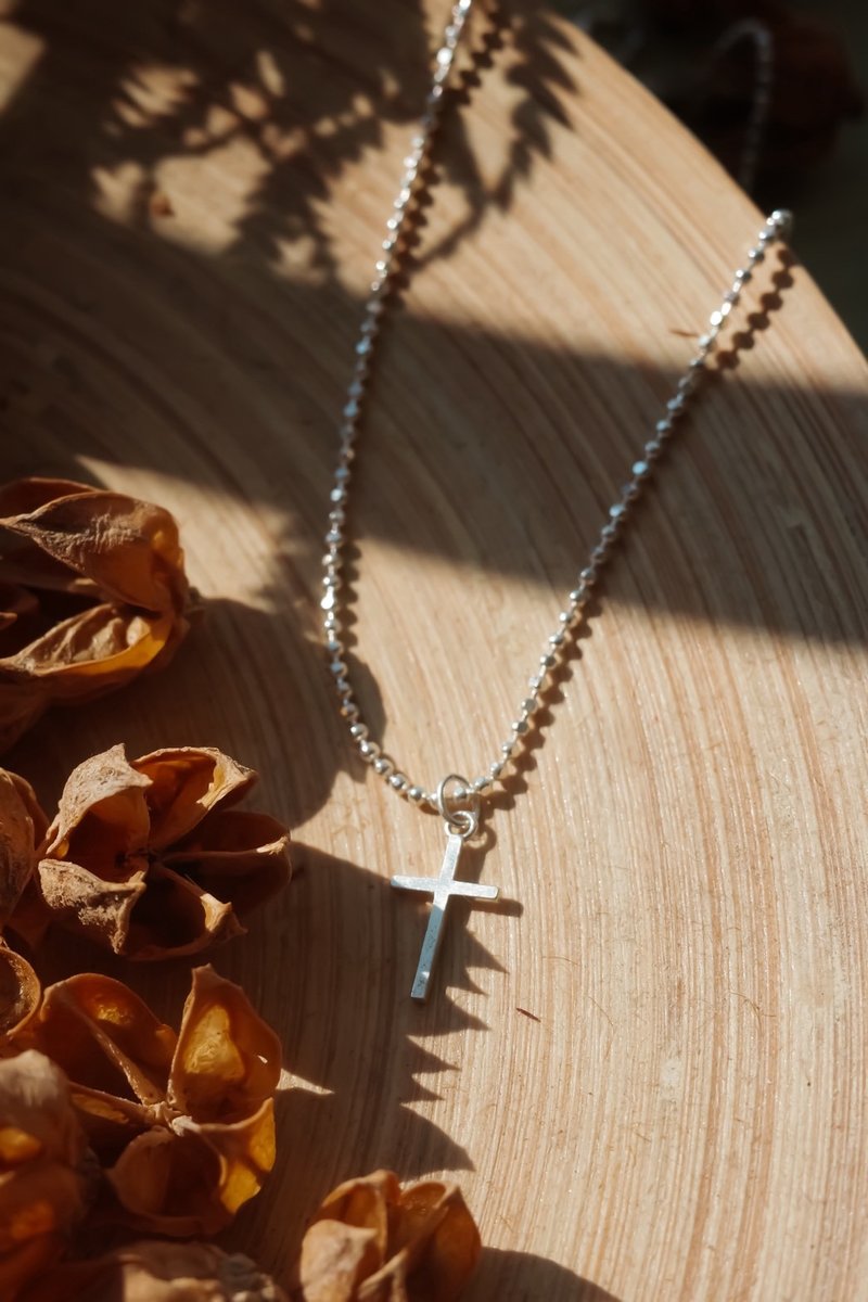 純銀OT扣十字架項鍊 - 項鍊 - 其他金屬 銀色