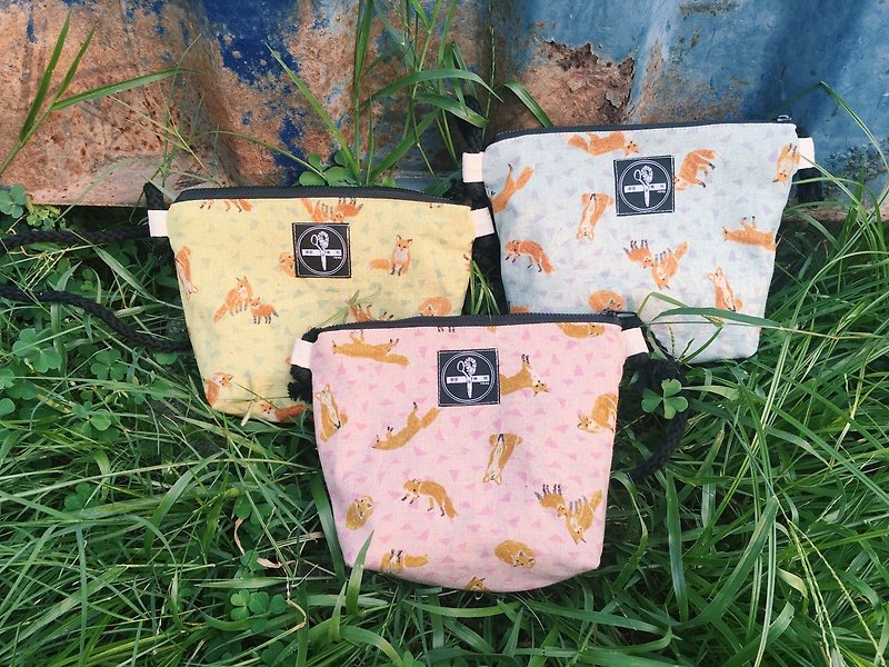 Side back small square bag / little fox - กระเป๋าแมสเซนเจอร์ - ผ้าฝ้าย/ผ้าลินิน สึชมพู