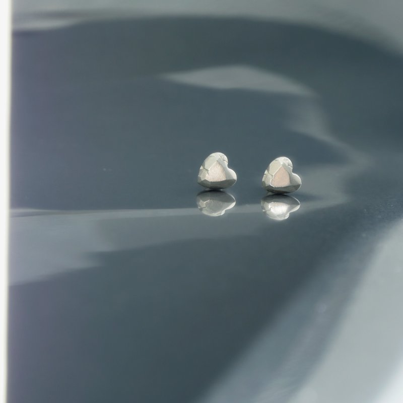 脆弱的真心 - 耳環/耳夾 - 銀 銀色