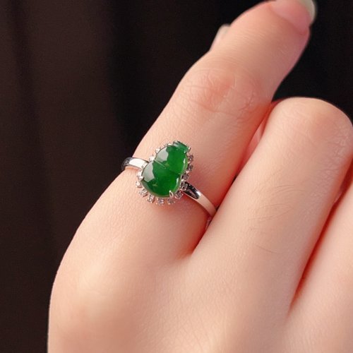 瓔珞珠寶盒 E.L.Jewelry Box 冰種老坑綠翡翠葫蘆戒指 18K金鑽石鑲嵌 | 天然翡翠A貨 | 送禮