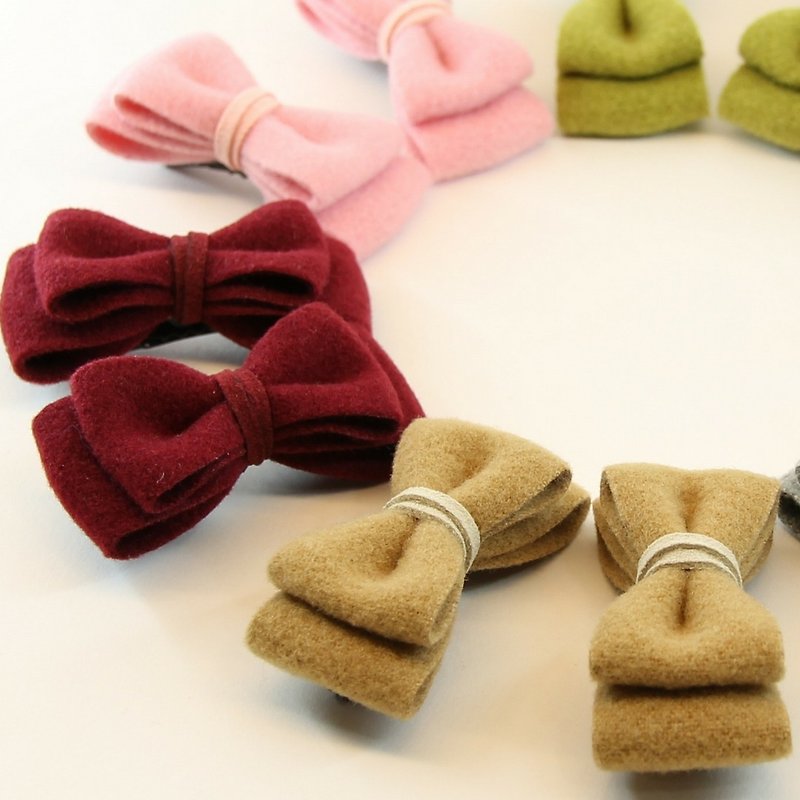 The texture plus the small hair accessories are fresh and refined - Hair Accessories - Cotton & Hemp 