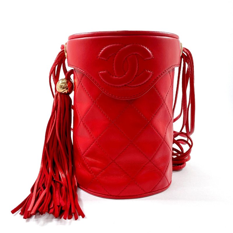 【日本直送 中古美品】シャネル CHANEL ショルダーバッグ バニティバッグ フリンジ ココマーク マトラッセ - 側背包/斜背包 - 真皮 紅色