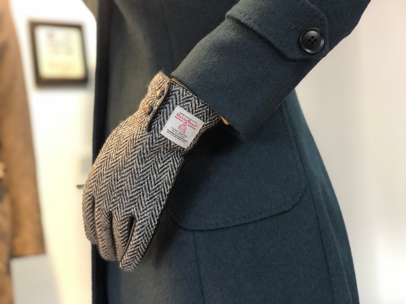 Autumn and winter thickened and warm harris tweed wool genuine leather touch screen gloves for male and female couples - ถุงมือ - ขนแกะ สีเทา