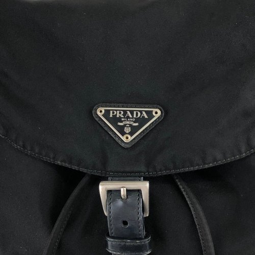 中古良品 PRADA ブラック リュック・バックパック 日本直送 名牌中古包 】PRADA プラダ バックパック ブラック