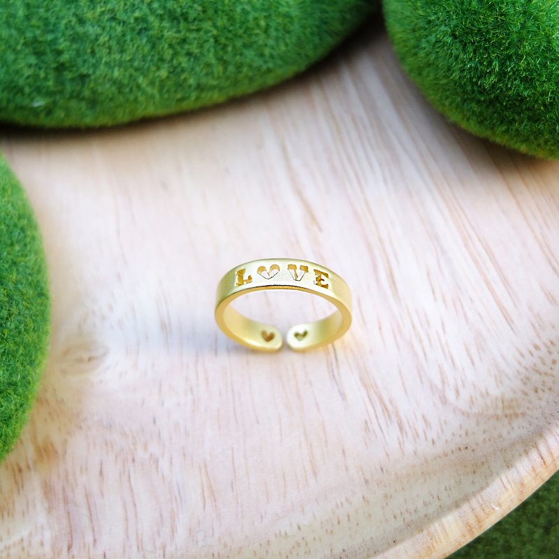 Ring LOVE ACTUALLY - แหวนทั่วไป - โลหะ สีทอง