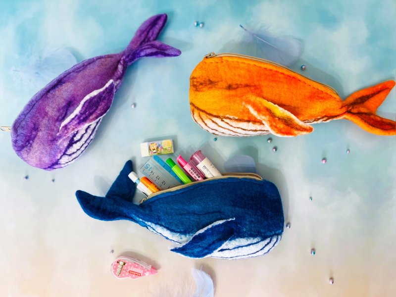 whale. Wool felt pencil case - กล่องดินสอ/ถุงดินสอ - ขนแกะ 