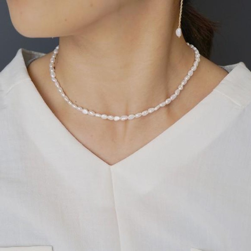 [TM14] Baroque Pearl Necklace - Necklaces - Other Metals White
