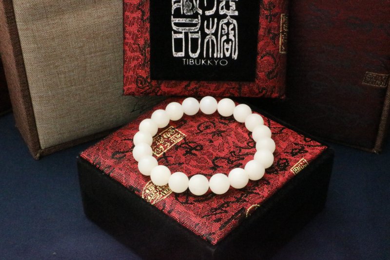 天然全玉化冰透級硨磲10mm圓珠 客製化佛珠設計 串珠飾品 工藝品 - 手鍊/手環 - 貝殼 