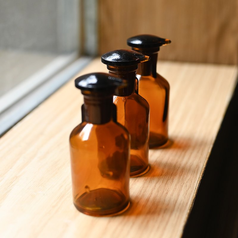 Vintage 捷克軍用玻璃罐 / Vintage 古著 - 花瓶/花器 - 玻璃 咖啡色