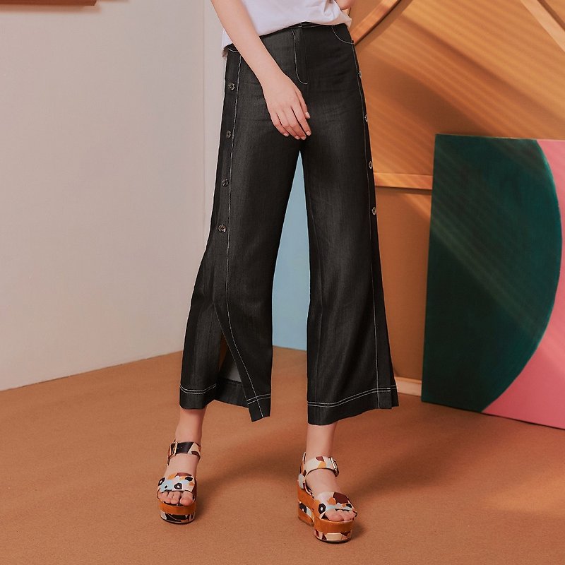 OUWEY Ouwei glossy contrast bright line floor-to-ceiling wide trousers (black) 3212028625 - Women's Pants - Other Materials 