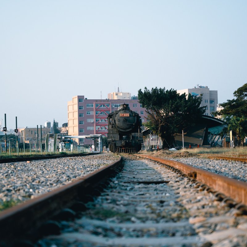 高雄 |眷村懷舊 和風海軍宿舍 果貿小香港  旅遊人像攝影【步走】 - 攝影/心靈/講座 - 其他材質 
