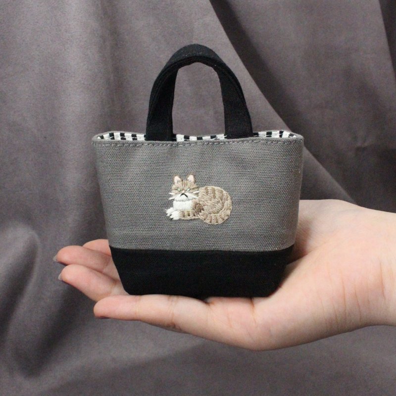 Hand embroidered bad-faced tabby cat mini waste bag/headphone bag - Toiletry Bags & Pouches - Cotton & Hemp Gray